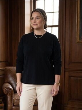 ERDOS 100% Pure Cashmere Luxury Crewneck Sweater - Black - 1X